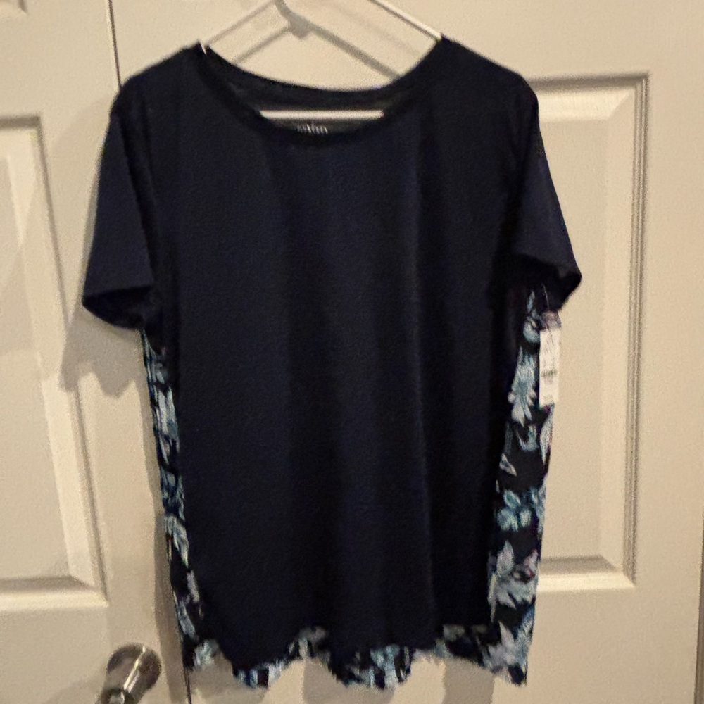 New York & Company Navy Floral Short Sleeve Top